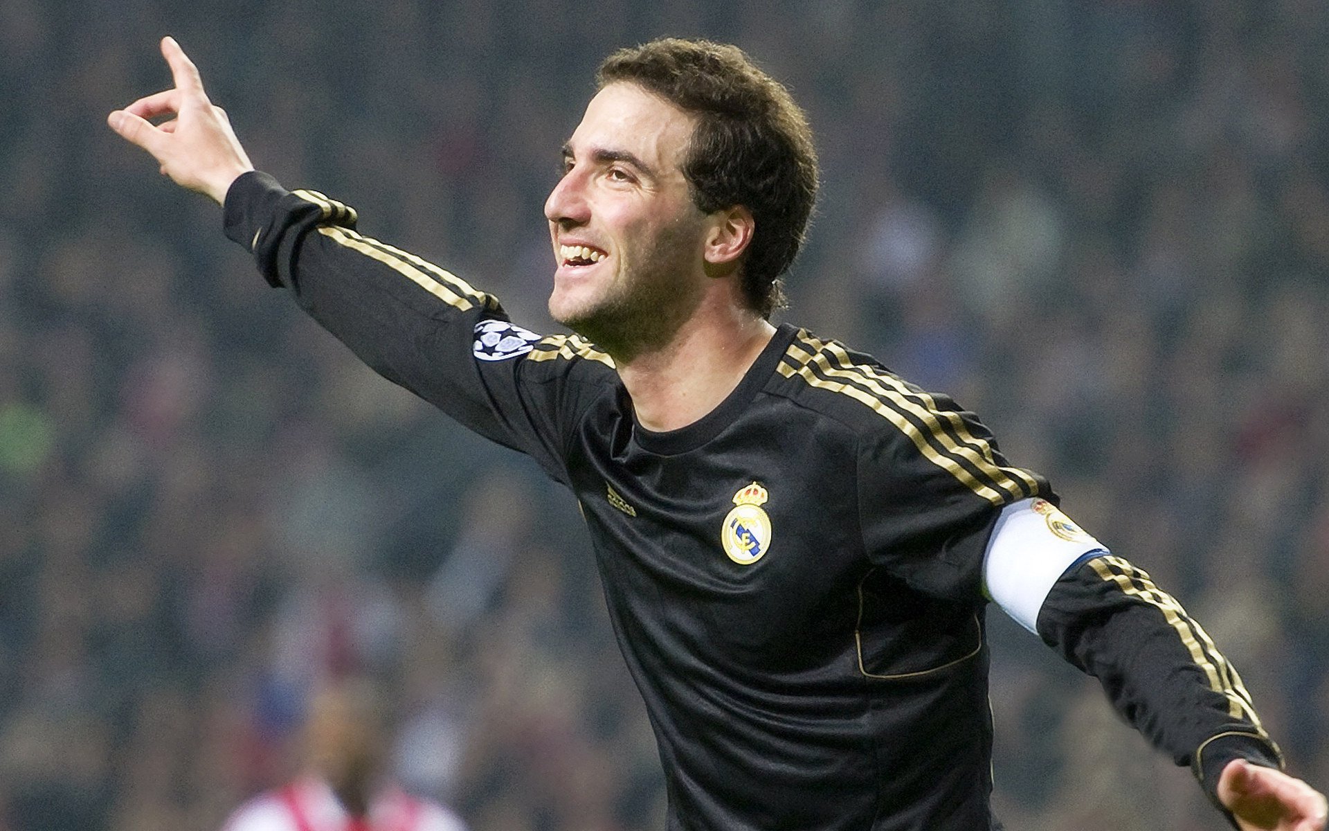 日本最后时刻击败拉齐奥，奥斯梅恩成为关键先生！