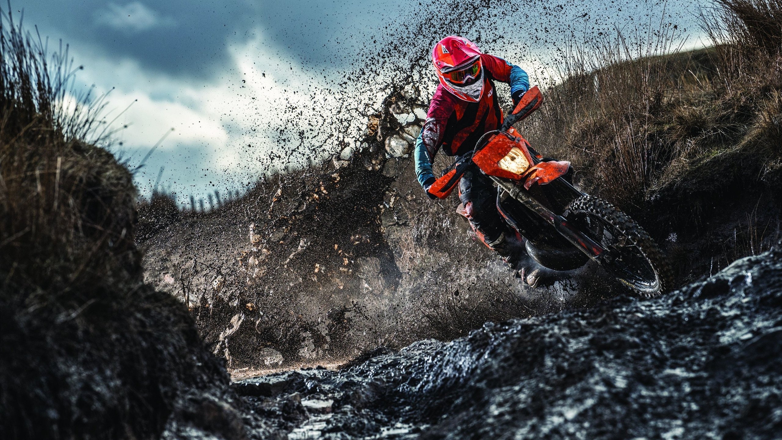 开云体育app-补时绝杀！阿什拉夫一脚定乾坤，拜仁惊险掀翻挪威黑马