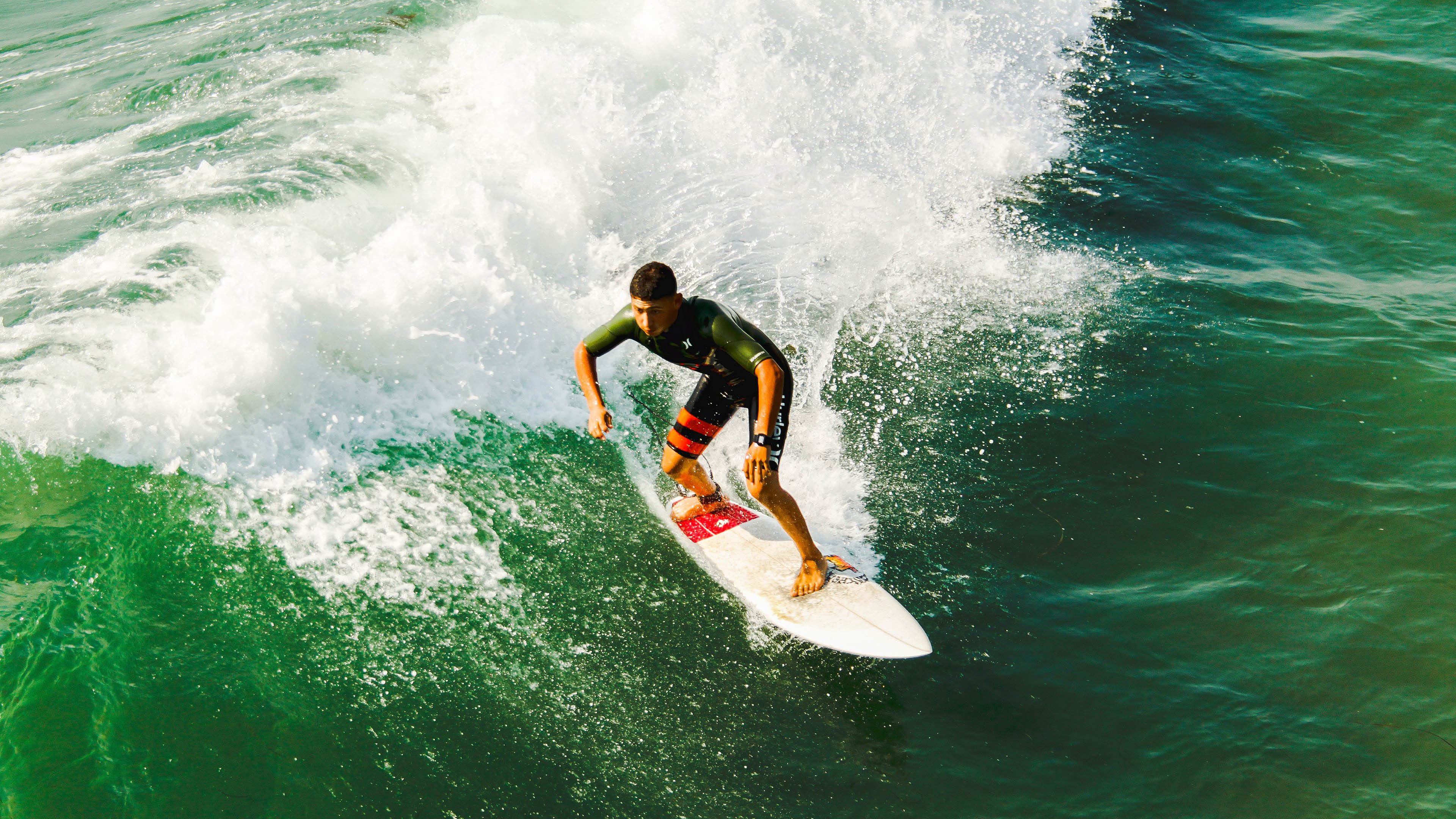 荷兰绝杀挪威,帕尔默一锤定音,关键先生如何改写欧洲杯预选赛格局